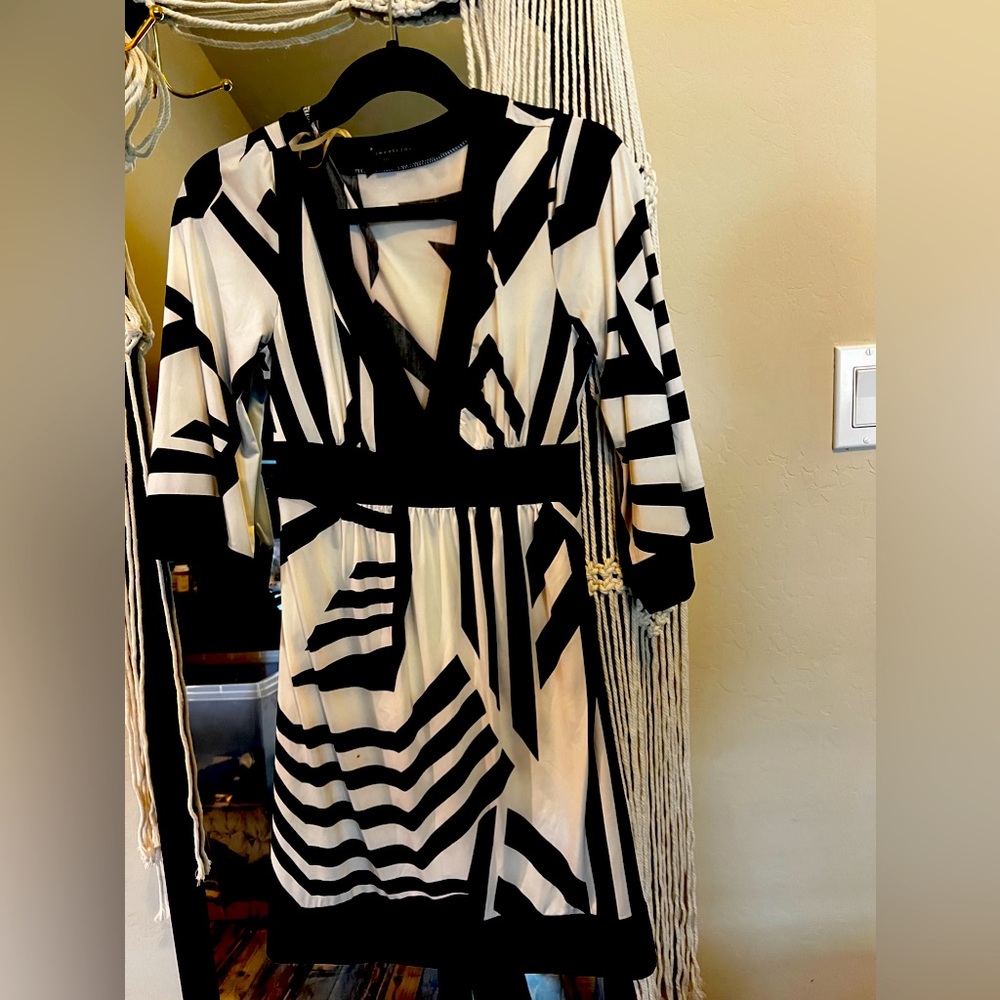 Basic & white dress